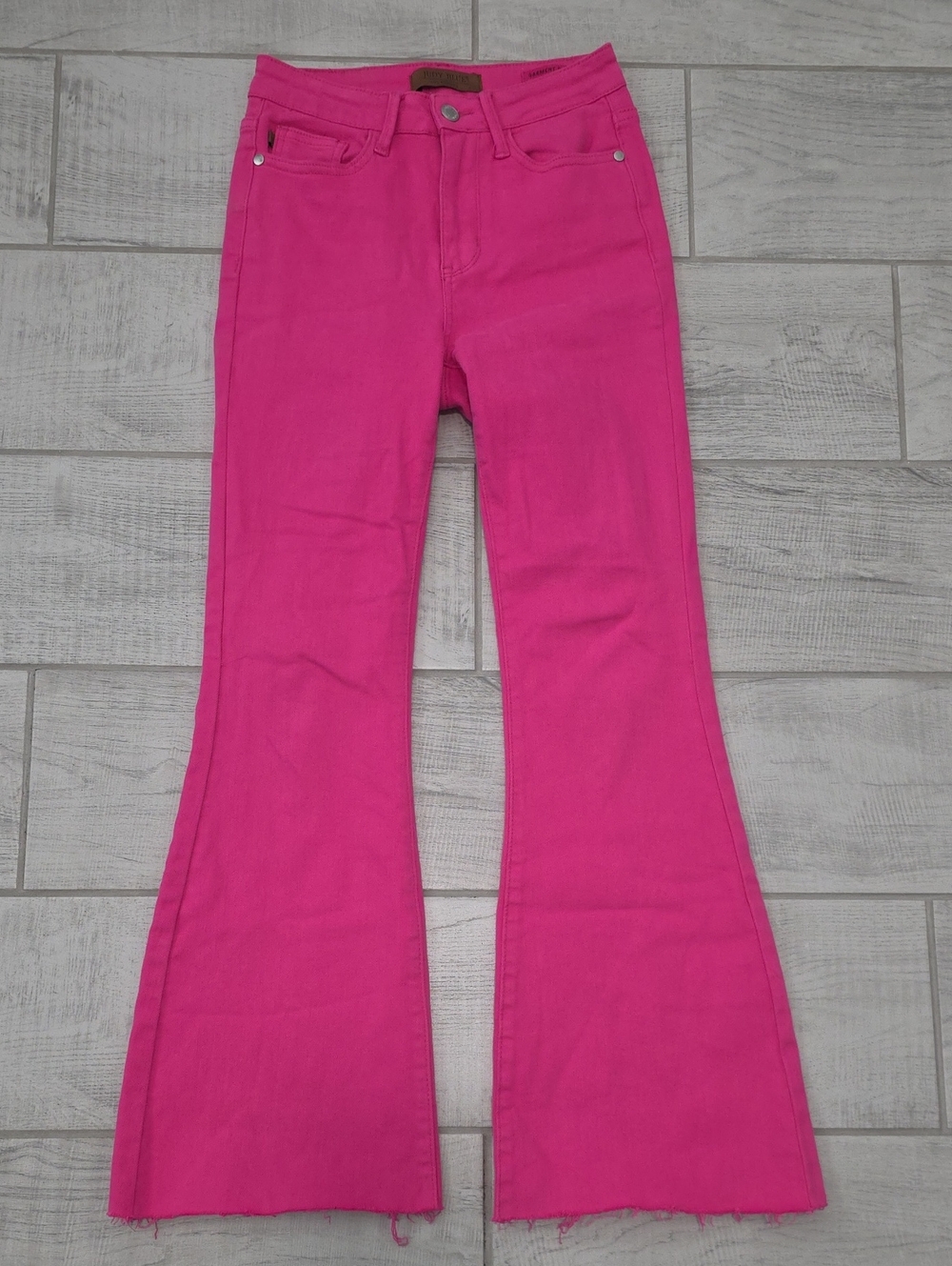 Judy Blue Hot Pink Flare Women's Size 0 Stretch Raw Hem